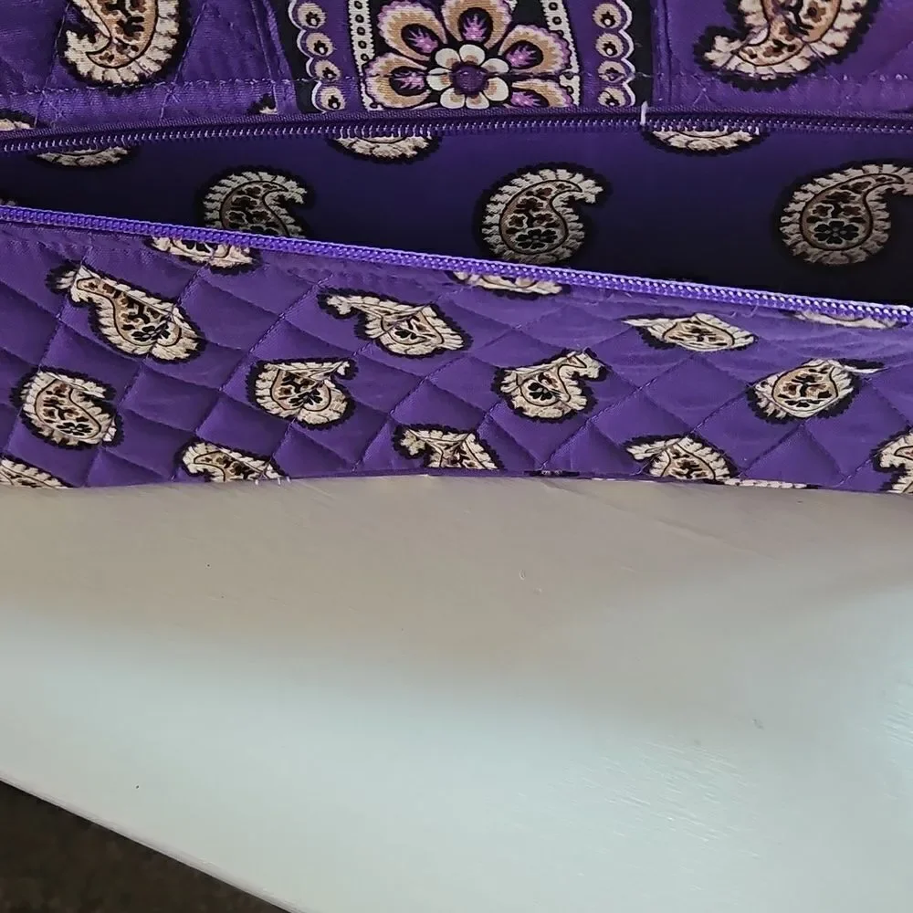NWT Vera Bradley Paisley Quilted Shoulder Bag.